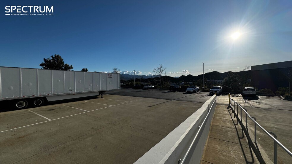 More Photos Of 28361-28385 Constellation Rd, Valencia Manufacturing For Lease