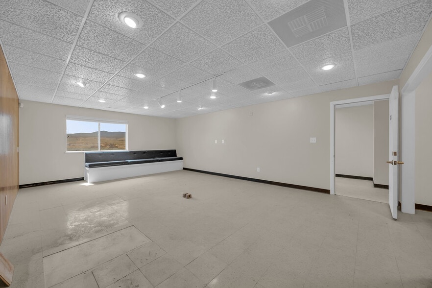 More Photos Of 3581 Drako Way, Carson City Manufacturing For Sale