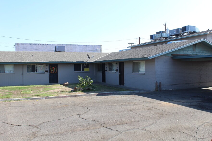 More Photos Of 7107-7113 N 53rd Ave, Glendale Apartments For Sale