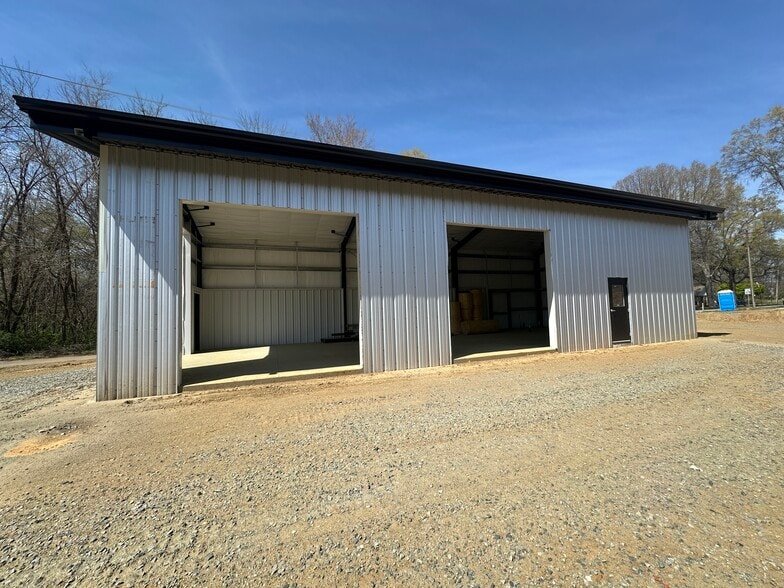 More Photos Of 25 Marietta Pl NW, Concord Industrial For Lease