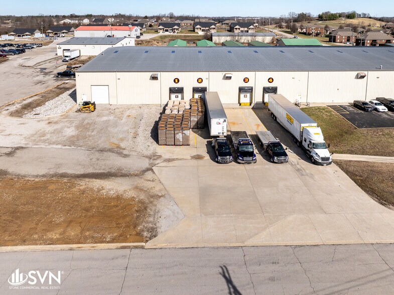 More Photos Of 100 Seventy Six Blvd, Berea Warehouse For Lease
