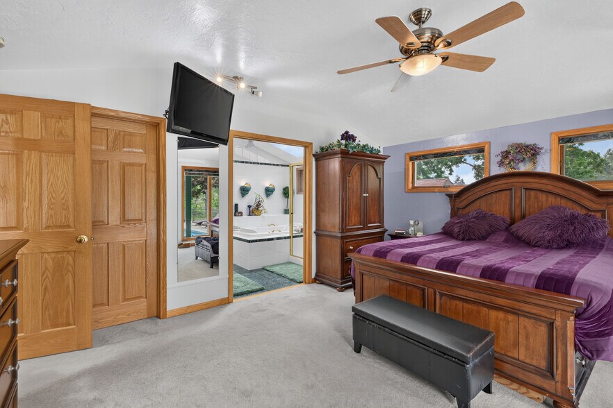 More Photos Of 3405 Orchard Park Rd, Orchard Park Office Residential For Sale