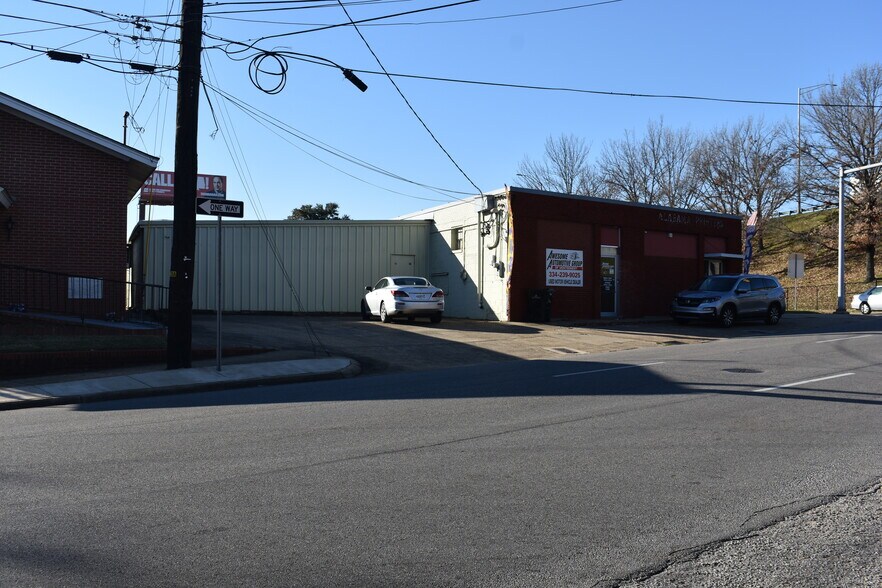 More Photos Of 748 S Decatur St, Montgomery Storefront For Sale