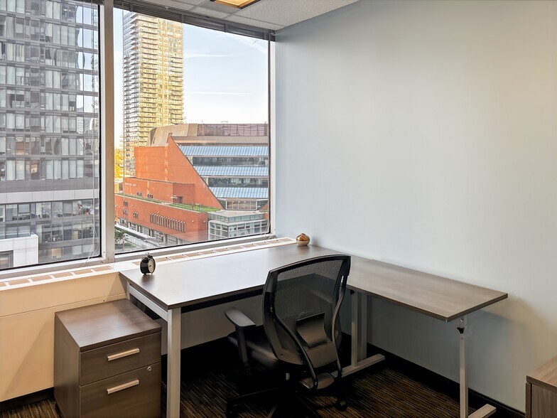 More Photos Of 2 Bloor St W, Toronto Coworking Space