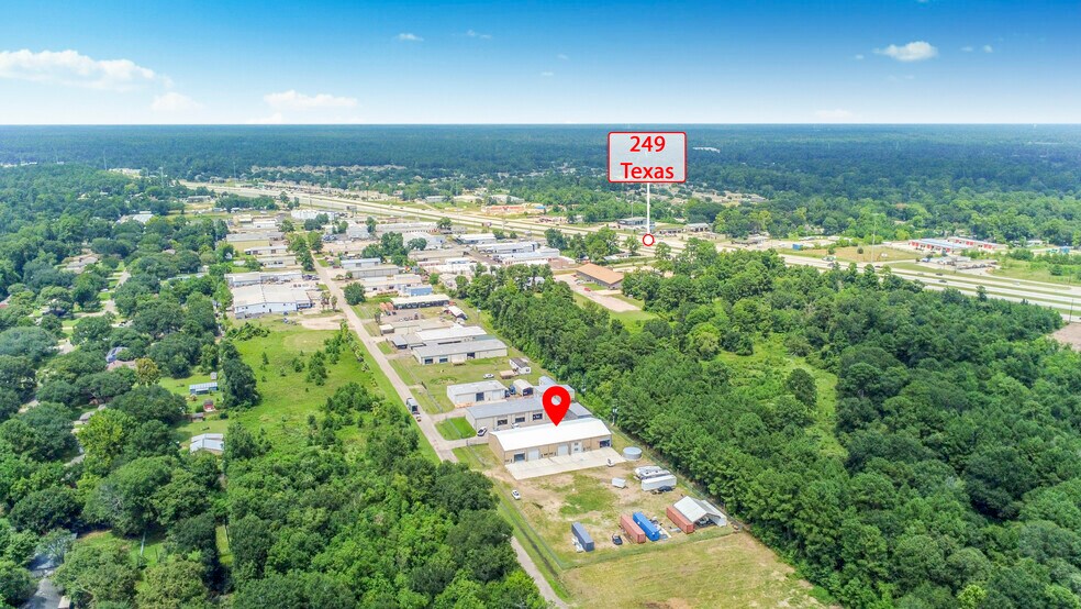 More Photos Of 31588 Industrial Park Dr, Pinehurst Flex For Lease