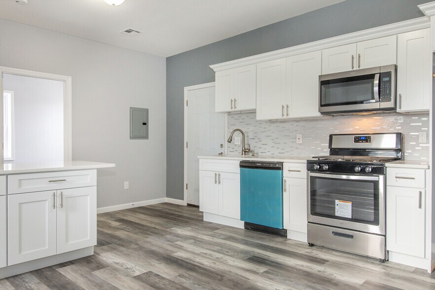 More Photos Of 47 Washington Ave, Nutley Apartments For Lease
