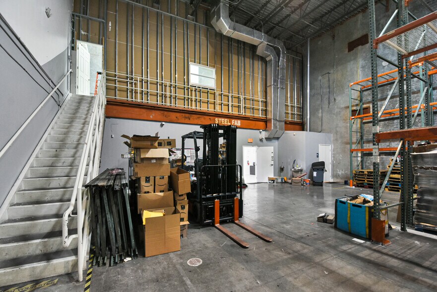 More Photos Of 2020 NW 129th Ave, Miami Warehouse For Lease