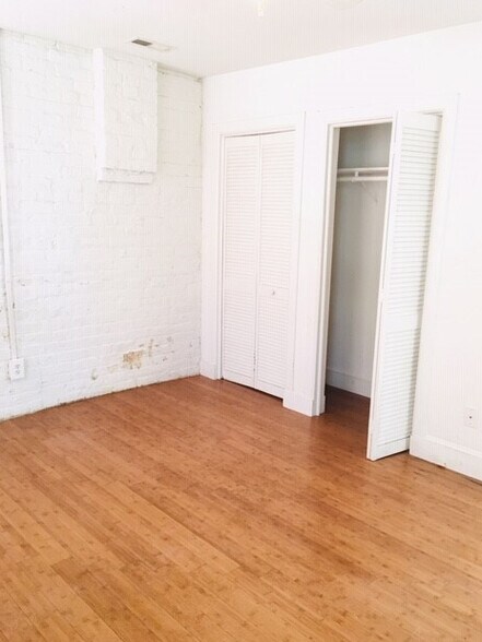 More Photos Of 14 S 15th St, Richmond Storefront Retail Residential For Sale