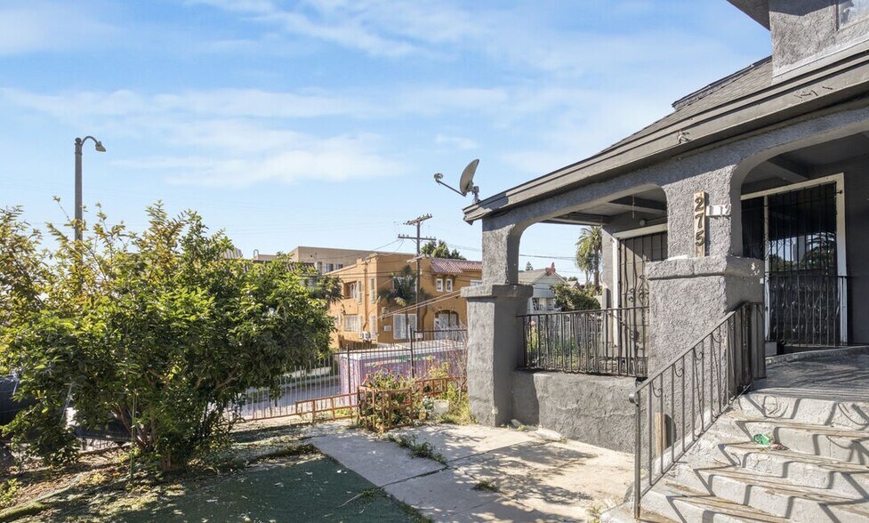 More Photos Of 275 S Union Ave, Los Angeles Apartments For Sale