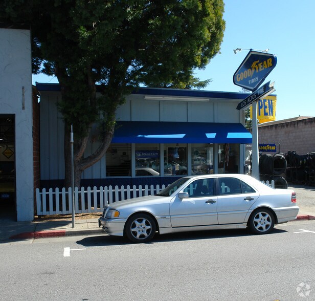More Photos Of 317 1st St, Los Altos Auto Repair For Sale