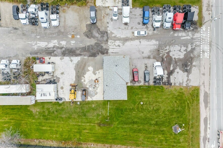 More Photos Of 140-160 Derry Rd E, Mississauga Office For Sale