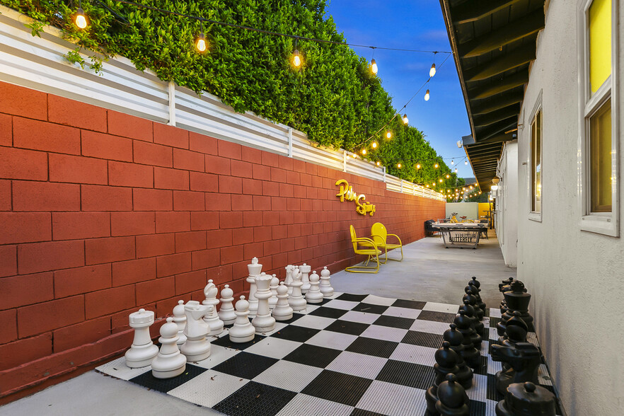 More Photos Of 1339 N Indian Canyon Dr, Palm Springs Hotel For Sale