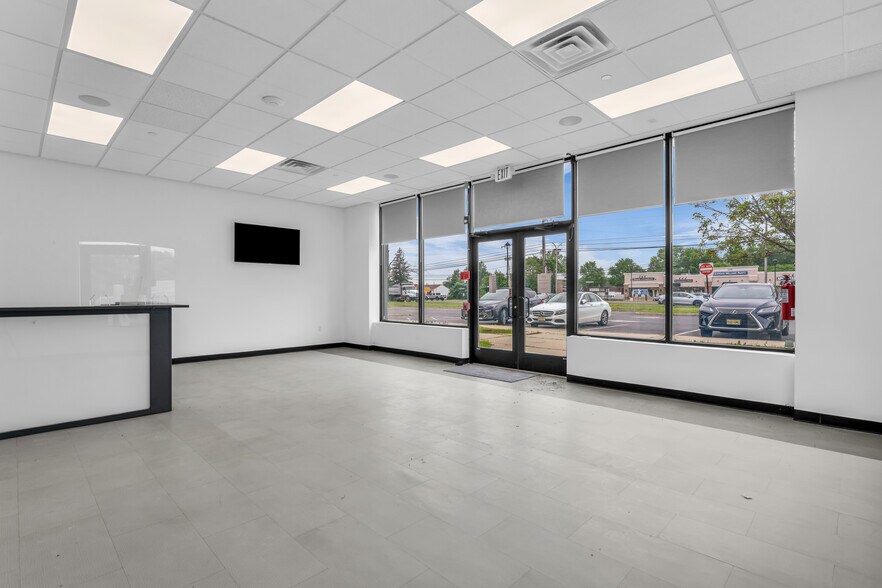 More Photos Of 3435 US Highway 9, Freehold Medical For Lease