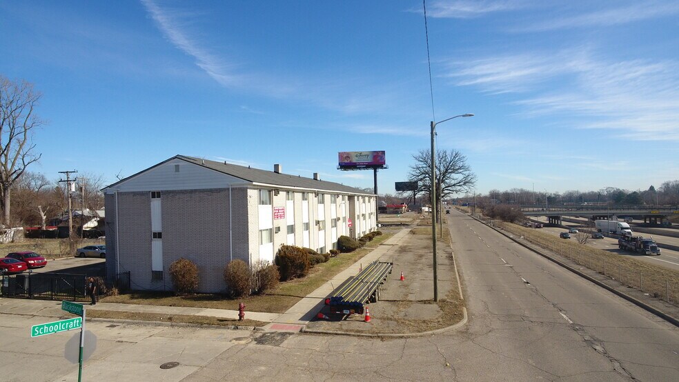 More Photos Of 21124 Schoolcraft, Detroit Apartments For Sale