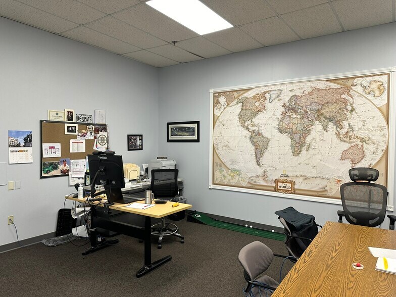 More Photos Of 275 Read St, Portland Flex For Sale