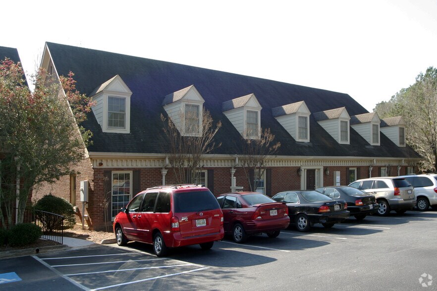 More Photos Of 5405 Memorial Dr, Stone Mountain Office For Sale