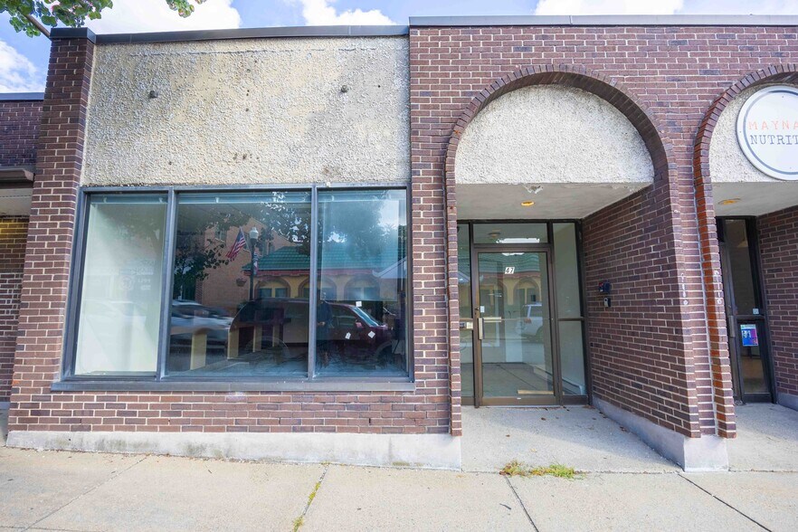 More Photos Of 43-47 Nason St, Maynard Bank For Lease