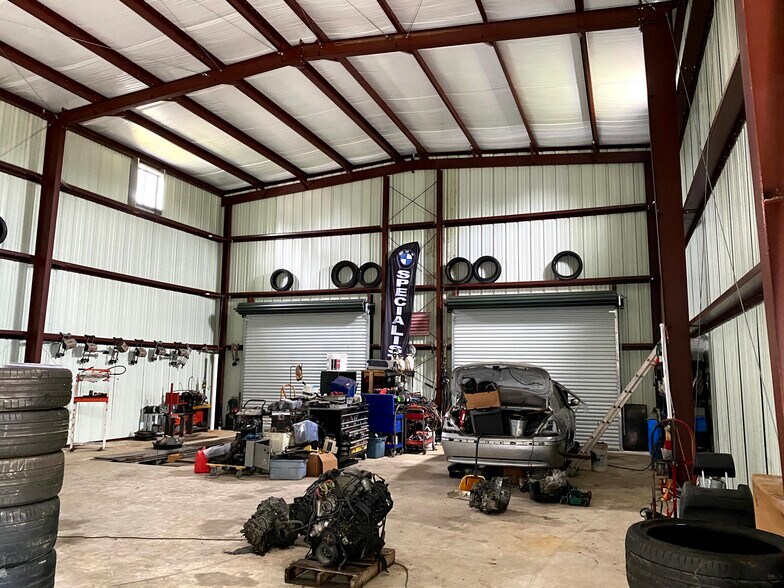 More Photos Of 440 Holly Ln, Allen Flex For Lease