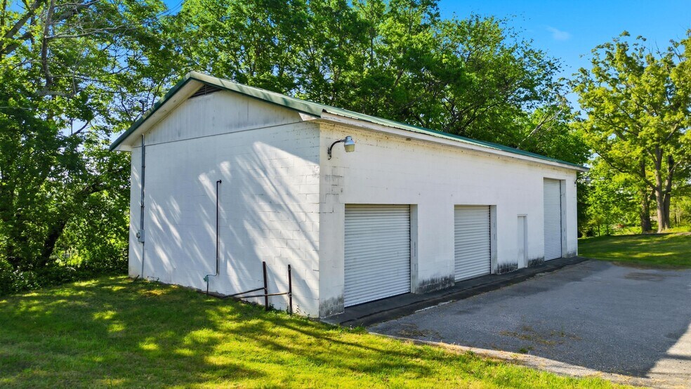 More Photos Of 2154 Old Charleston Rd NE, Cleveland Refrigeration Cold Storage For Sale
