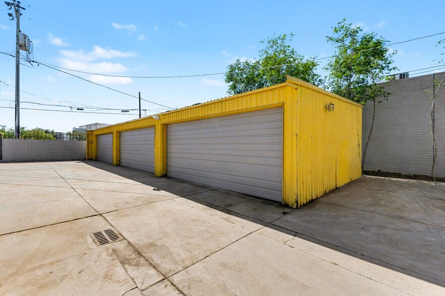 More Photos Of 1417-1421 E Washington St, Phoenix Warehouse For Sale