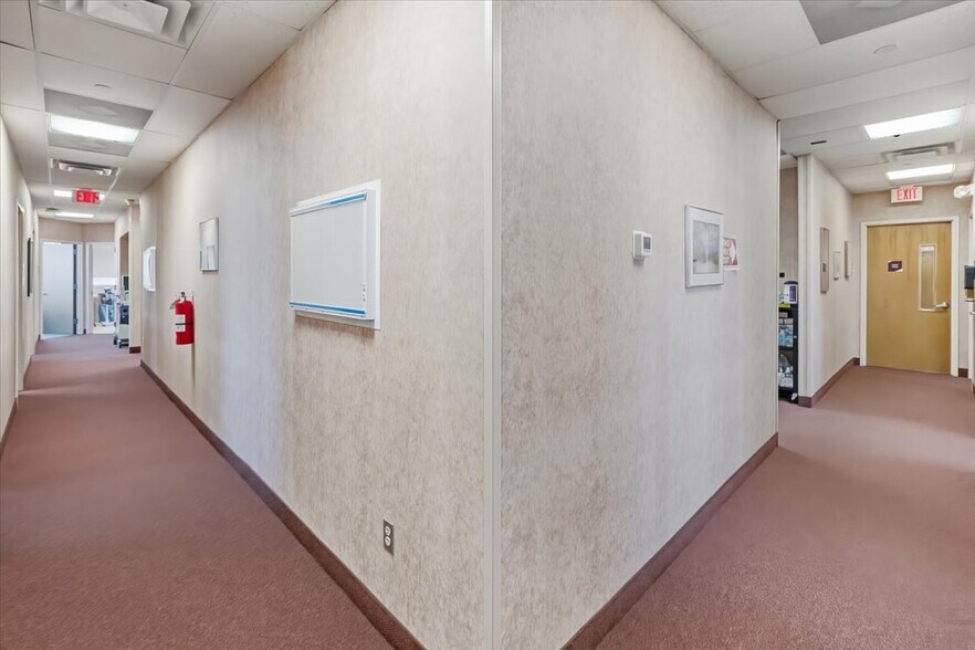 More Photos Of 333 Old Hook Rd, Westwood Medical For Sale