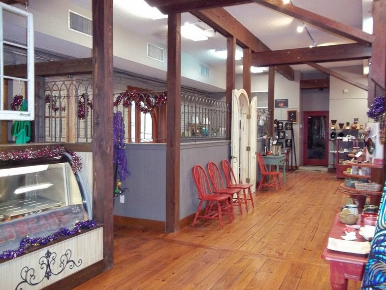 More Photos Of 1808 Front St, Slidell Office For Lease