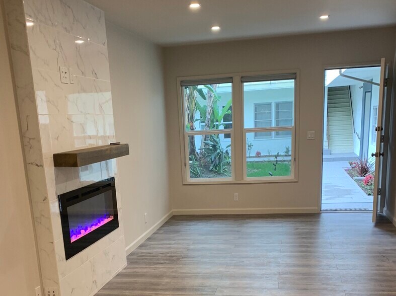 More Photos Of 1015 3rd St, Santa Monica Apartments For Sale