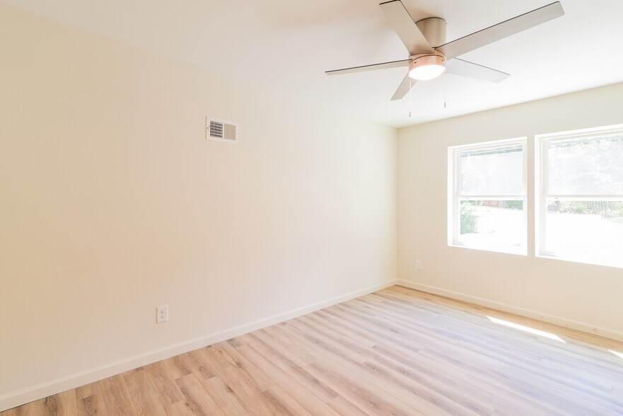 More Photos Of 506 E Marion St, Shelby Apartments For Sale