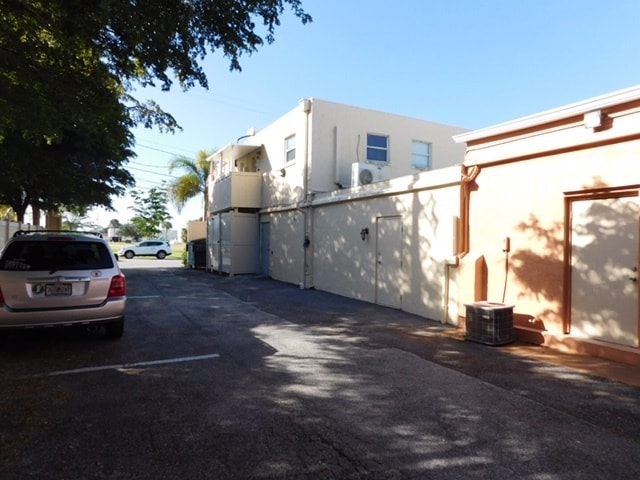 More Photos Of 127 Tampa Ave E, Venice Storefront Retail Office For Sale