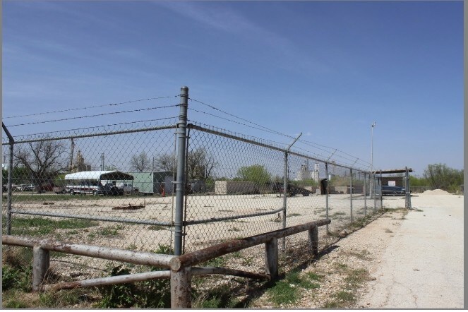 Primary Photo Of 124 S 14th St, Abilene Land For Lease