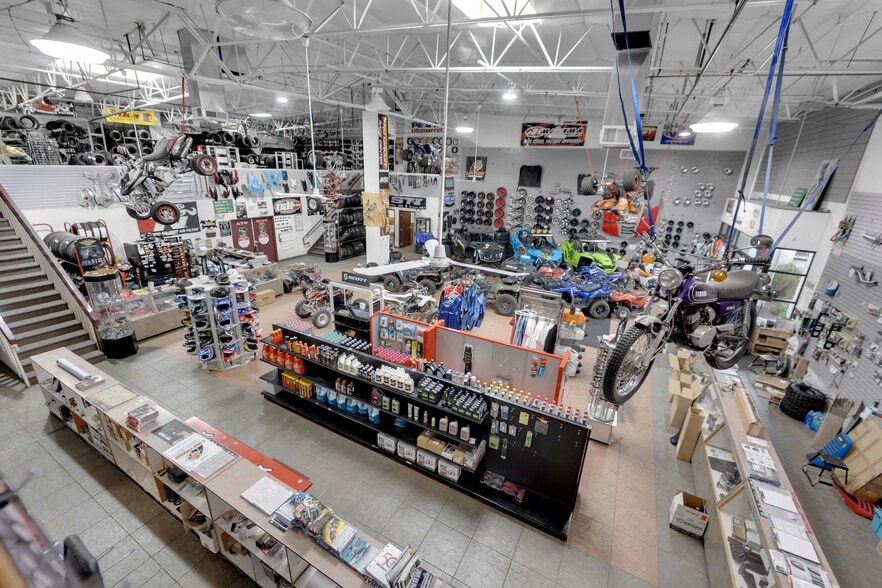 More Photos Of 4440 E Craig Rd, Las Vegas Distribution For Sale