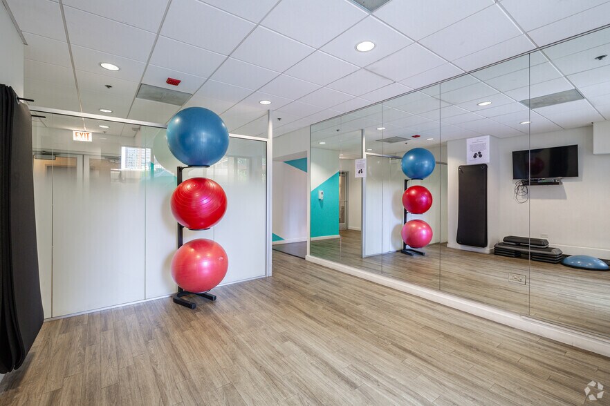 More Photos Of 420 E Ohio St, Chicago Apartments For Sale