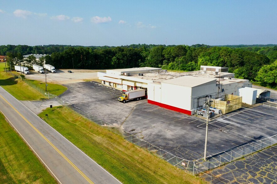 More Photos Of 635 Kingsbridge Rd, Carrollton Distribution For Lease