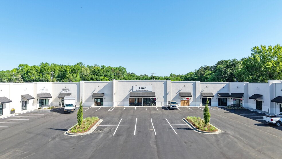 Primary Photo Of 1812 Augusta Hwy, Lexington Storefront For Lease