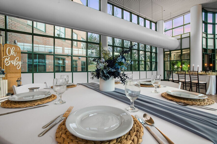 More Photos Of 1000 Northbrook Dr, Trevose Office For Sale