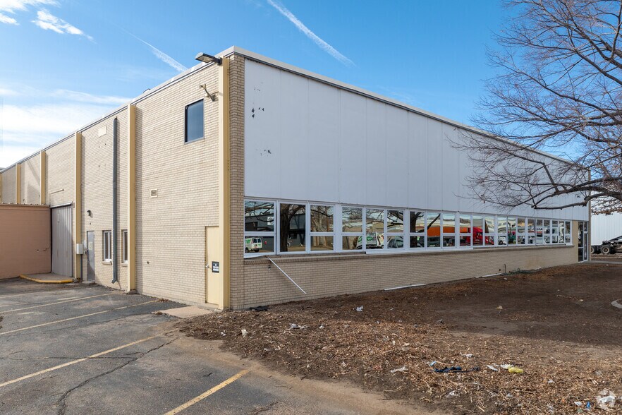 More Photos Of 450 25th St, Greeley Manufacturing For Sale