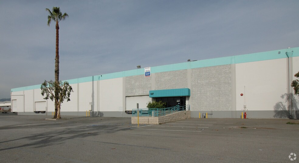 More Photos Of 325-337 N Baldwin Park Blvd, City of Industry Warehouse For Lease