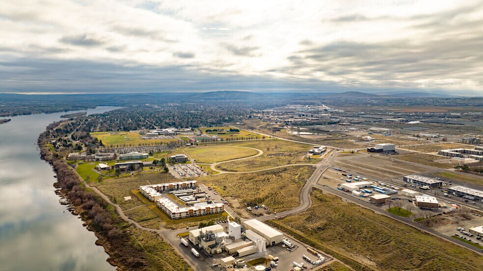 More Photos Of 2920 George Washington Way, Richland Office For Sale