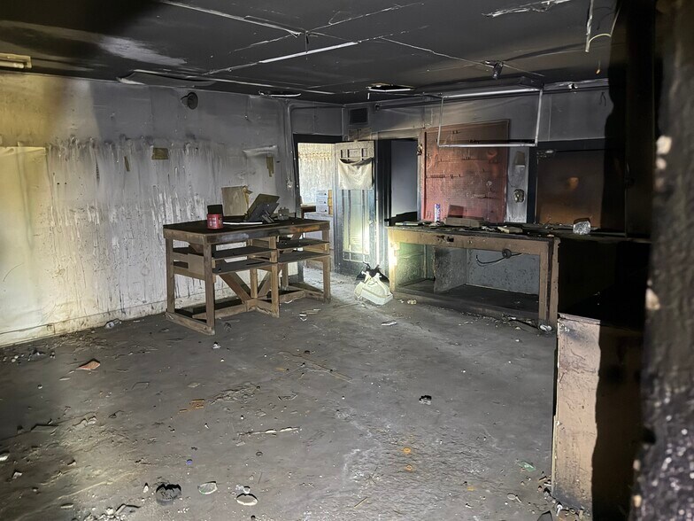 More Photos Of 6212-6216 SE 15th St, Oklahoma City Freestanding For Sale