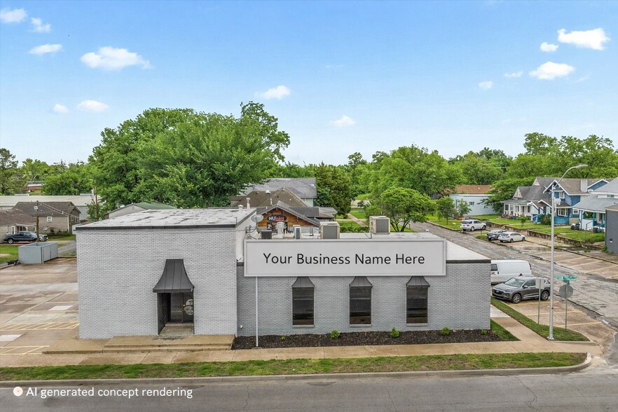 Primary Photo Of 622 SE Frank Phillips Blvd, Bartlesville General Retail For Sale