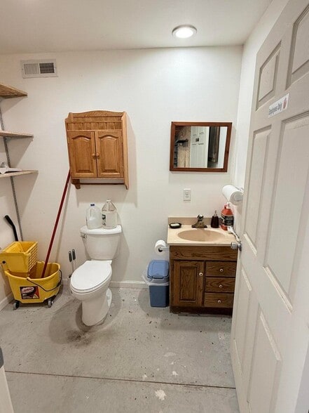 More Photos Of 232 Main St, Otho Storefront For Sale
