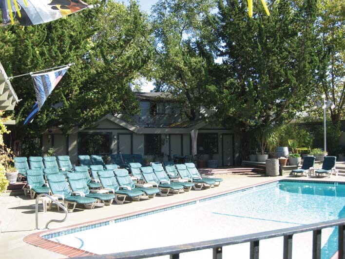 More Photos Of 16390 4th St, Guerneville Hotel For Sale