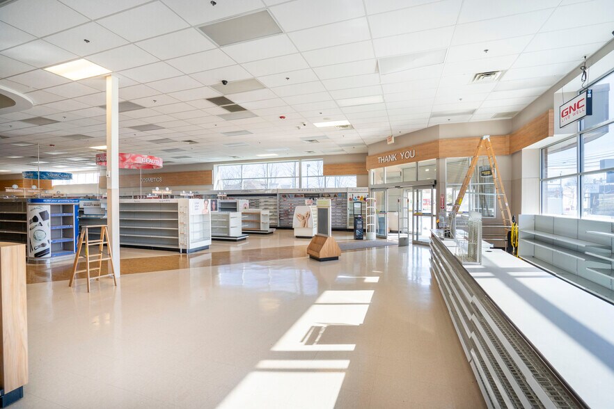 More Photos Of 821 E Bishop St, Bellefonte Drugstore For Sale