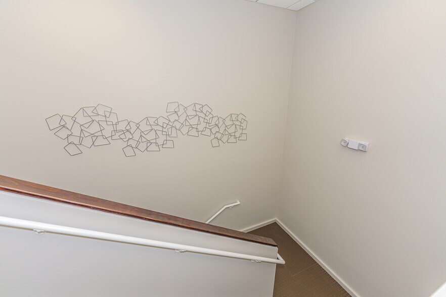 More Photos Of 10 Maxwell Dr, Clifton Park Medical For Lease