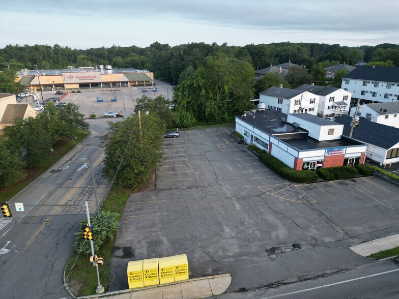 More Photos Of 644 Lafayette Rd, Hampton Freestanding For Sale