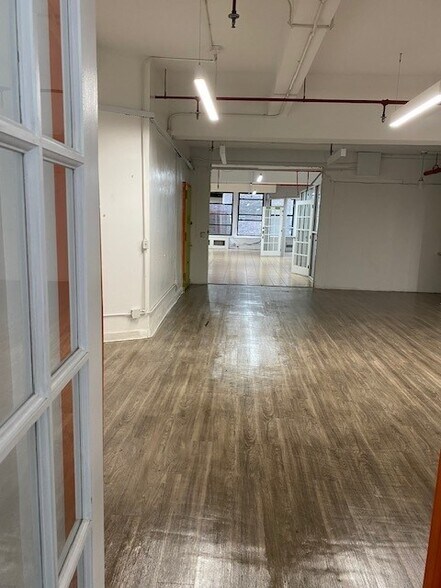 More Photos Of 243 W 30th St, New York Office For Lease