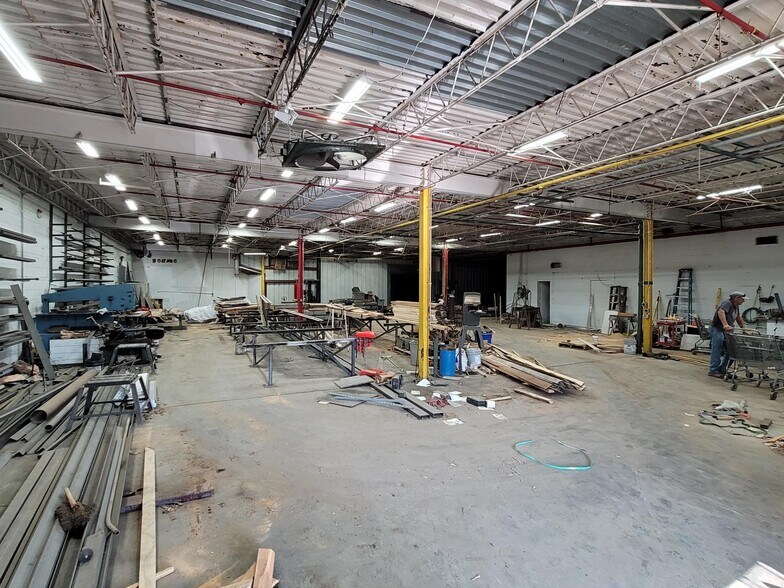 More Photos Of 603 Sunshine Rd, Kansas City Warehouse For Lease
