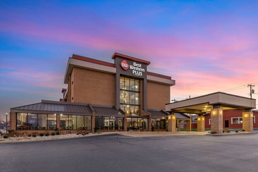 Primary Photo Of 12220 Dorsett Rd, Maryland Heights Hotel For Sale