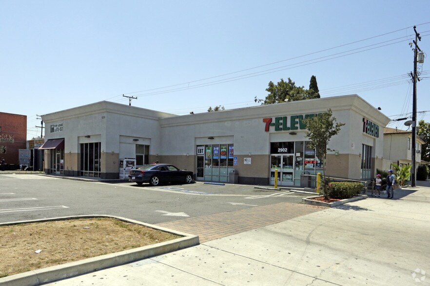 Primary Photo Of 2902 E Florence Ave, Huntington Park Unknown For Lease