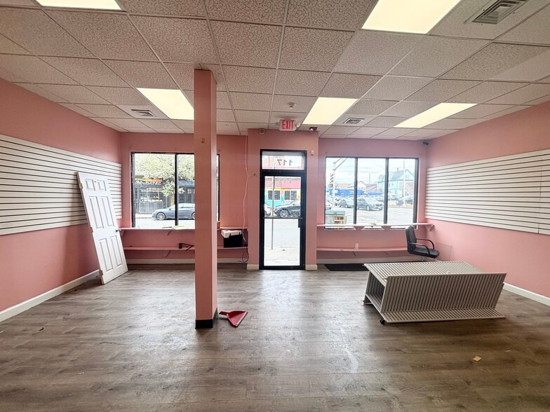 More Photos Of 113-121 Ferry St, Malden Storefront Retail Residential For Lease